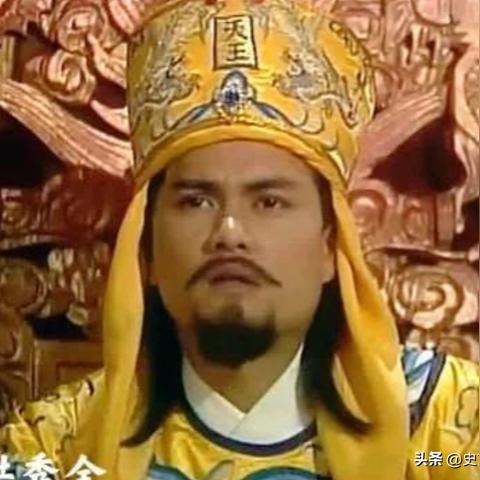 女兵人4最火的一句：无论生活如何，愿你始终坚强勇敢，永远向前。