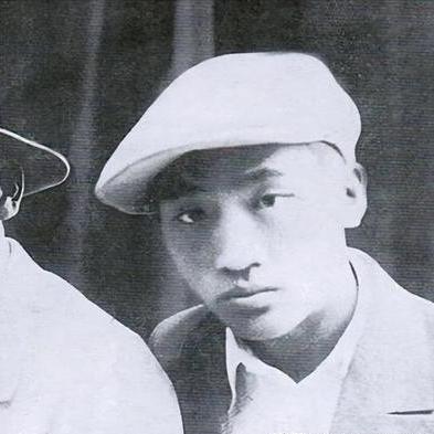 女兵人4最火的一句：无论生活如何，愿你始终坚强勇敢，永远向前。