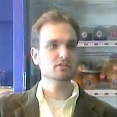 (反恐精英cs 1.6游戏视频)经典游戏重温：反恐精英CS 1.6的魅力与影响力解析