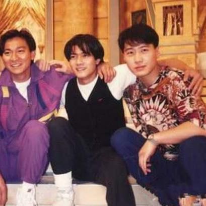 勇者传承传奇手游:探索勇者的荣耀与冒险,开启不朽的传奇之旅 勇者传承传奇手游:探索勇者的荣耀与冒险,开启不朽的传奇之旅