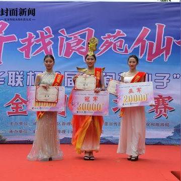 (cos大乱斗人物图鉴)COS学园大乱斗：动漫角色激烈对抗，谁将脱颖而出？