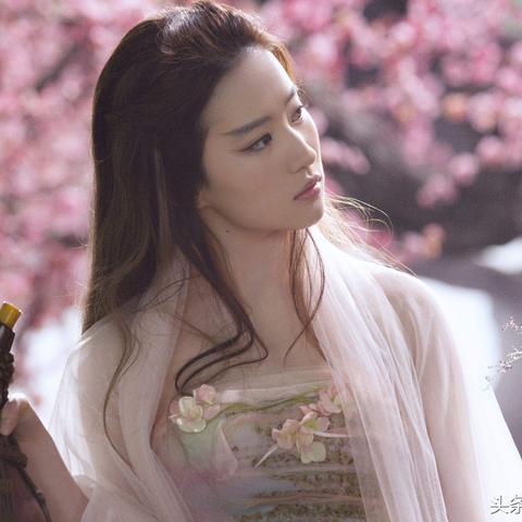 (苍穹绝仙怎么找不到了)苍穹绝仙游戏是否已停止运行?玩家对其未来发展的讨论与分析 (苍穹绝仙怎么找不到了)苍穹绝仙游戏是否已停止运行?玩家对其未来发展的讨论与分析