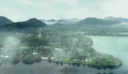 (烟雨中的西湖诗句)探寻烟雨西湖美景,诗人眼中的绝美风光 (烟雨中的西湖诗句)探寻烟雨西湖美景,诗人眼中的绝美风光