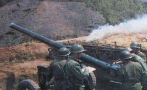 (进击的大炮)进击炮炮兵:战场上的无敌利器,如何让敌人闻风丧胆? (进击的大炮)进击炮炮兵:战场上的无敌利器,如何让敌人闻风丧胆?