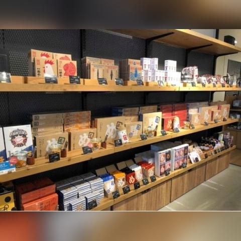 (我的偶像女友和她的闺蜜 百度网盘)我的偶像和她的闺蜜安卓直装：探秘最新时尚潮流