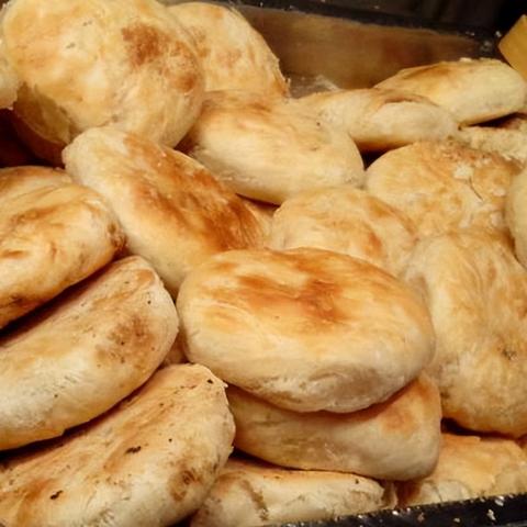 详解芝麻红中麻将芝麻币用途：积分兑换、游戏道具购买与多重玩家互动等功能体验