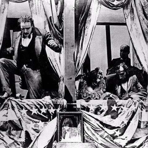 深度解析:探寻战争时刻3K老版本的魅力,体验细节改动带来的战斗策略转变 深度解析:探寻战争时刻3K老版本的魅力,体验细节改动带来的战斗策略转变