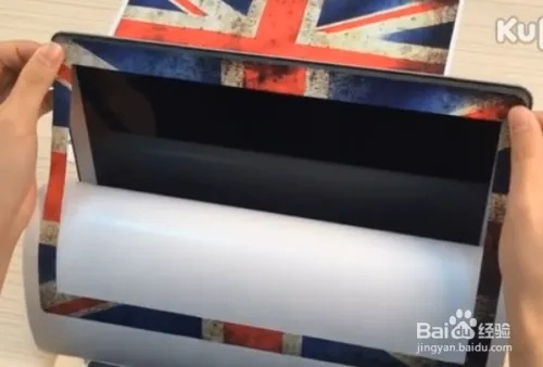 (笔记本电脑贴膜怎么贴)高清图示教你笔记本电脑贴膜的正确步骤与操作技巧