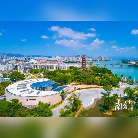 (圣迹苍岩洞藏酒)穿越时空探寻圣迹苍岩：神秘遗迹的探索与解密