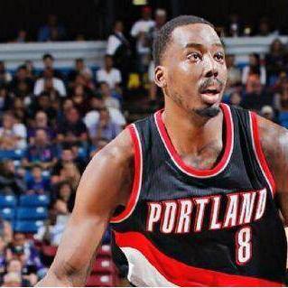 (玩法类似皇室战争的手游)探讨一款类似皇室战争的游戏：优缺点和玩法差异的比较