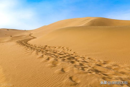 (大漠戈壁怎么读)大漠戈壁的辽阔壮美，令人神往无法自拔