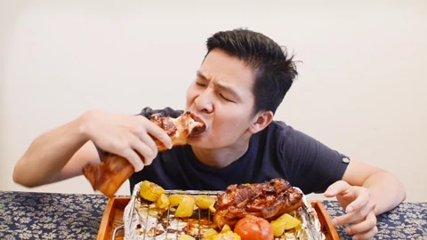 (小嵘哥美食日记百家号)探寻美食之路：小嵘哥美食日记，让味蕾盛开的旅程