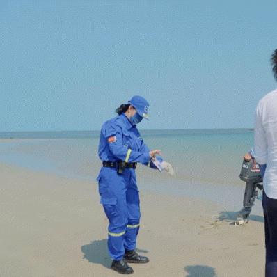 探索逃离迷宫：揭秘'跳跃吧蘑菇君'内置菜单引导玩家成功通关的秘密