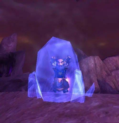 (血蝶图片)探秘血蝶之蛹：揭开神秘生命体的蜕变与重生之旅