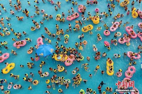 (彩虹橙色)探寻彩虹橙官网充满惊喜与欢乐的多彩世界