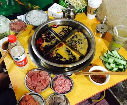 (火锅店的情侣知乎)与火锅情侣独特魅力，为什么这对恋人总是选择在火锅店相约？