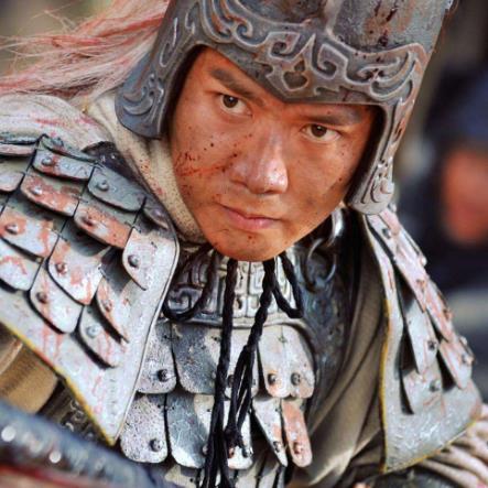 (曹操 的智谋 在三国排行第几?)三国演绎史实背后：揭秘曹操才智与权谋之间的复杂关系