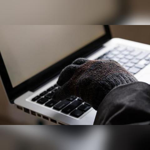 (安全锁孔电脑怎么用)不可忽视的防护措施：详解电脑安全锁孔的使用和重要性