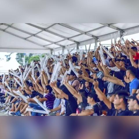 (特技赛车手3d)探索3D城市特技赛车的极限挑战，体验飞车与惊险的完美结合