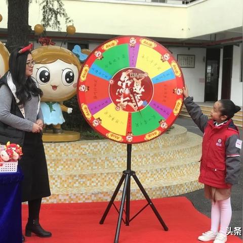 探秘乾坤天地大转盘：揭示宇宙运行神秘力量与人类命运的奇妙联系