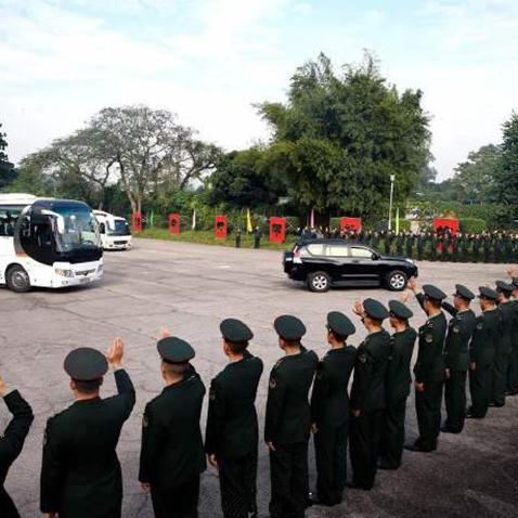 英雄使命官方最新版：挑战未知敌人，开启充满荣誉与冒险的旅程