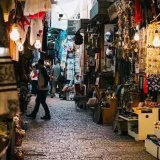 (圣迹图纸)探寻神秘之路：解密神圣的圣迹传奇之谜