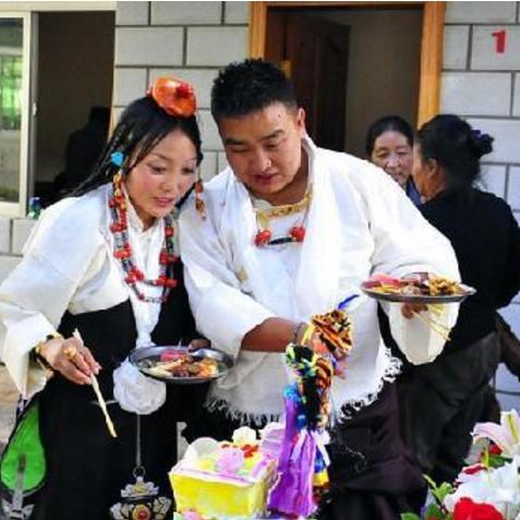 在唐朝有条神秘街道，发现了一个不可思议的红包版本，引发无数人的探寻与传说。