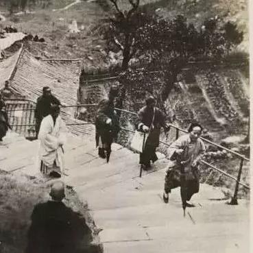 详细指南：如何将木鱼敲击功能成功连接至华为手表，以实现更便捷的打坐、冥想体验