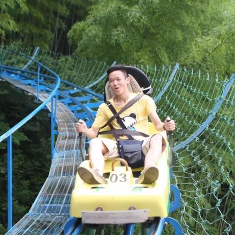 (城市飞车2的兑换码是多少?)城市飞车二兑换码：立即兑换10万金币，畅游都市赛车快感