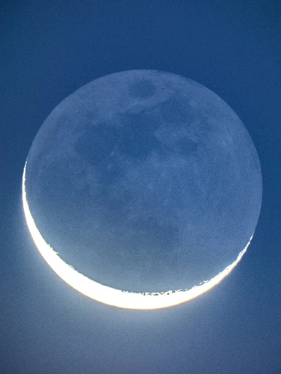 (蔚蓝的月亮)在蔚蓝的月光下,追忆那些温暖的瞬间与无尽的梦想 (蔚蓝的月亮)在蔚蓝的月光下,追忆那些温暖的瞬间与无尽的梦想