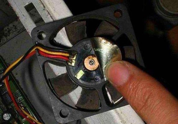 (电脑排风扇故障)电脑排风扇一直响566报警声,如何检测和解决这个问题