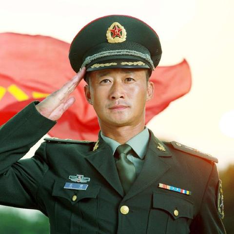 (俄罗斯版战狼2在线观看)《俄罗斯版《战狼2》》引领观影新潮流,震撼全球影坛!