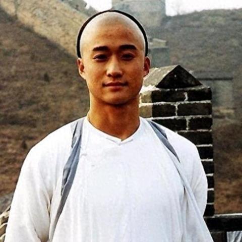 (奔跑球球游戏)疯狂奔跑吧球球大作战:冒险世界中的无尽挑战与乐趣